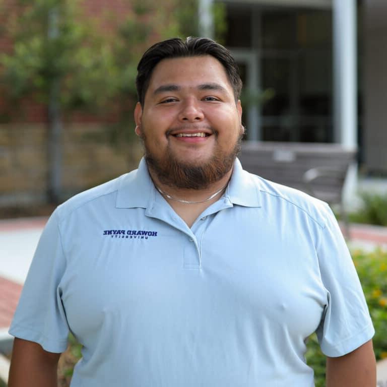 Headshot of Daniel Puente.